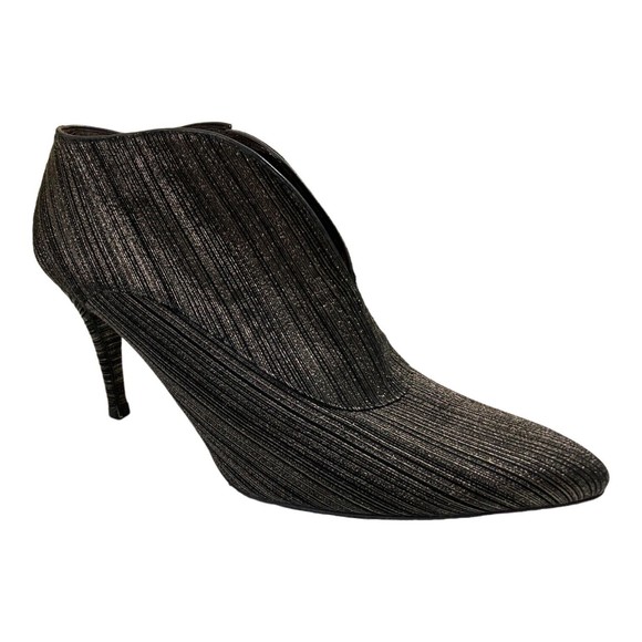 STUART WEITZMAN Black/Gold Metallic Stiletto Ankle Boots Booties Womens 9M EUC - Picture 3 of 13